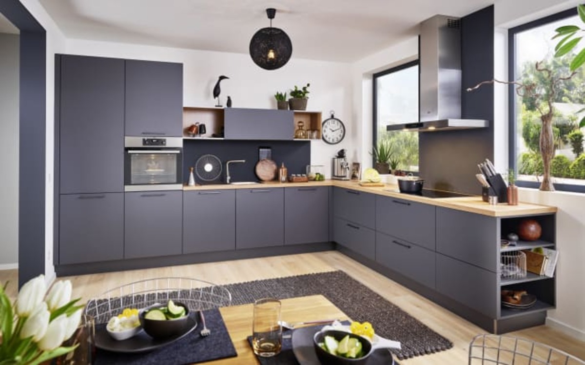 Bild 1 von Impressa - Einbauküche Meteor, schwarz, inkl. Privileg Elektrogeräte