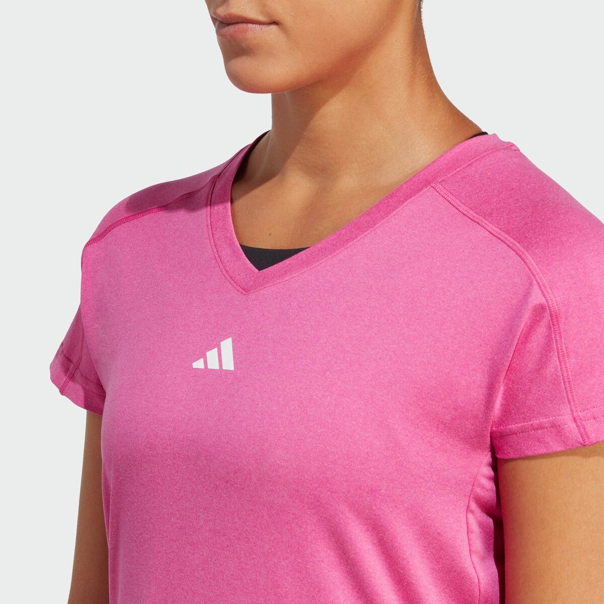 Bild 3 von adidas Performance T-Shirt AEROREADY TRAIN ESSENTIALS MINIMAL BRANDING V-NECK