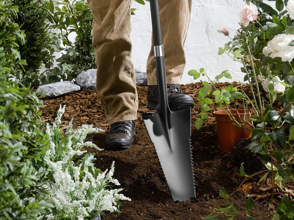 Bild 4 von PARKSIDE® Spaten mit Wurzelsäge