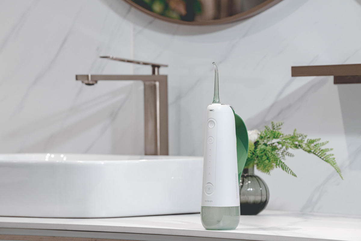 Bild 2 von Oclean W10 Munddusche kabellos grün