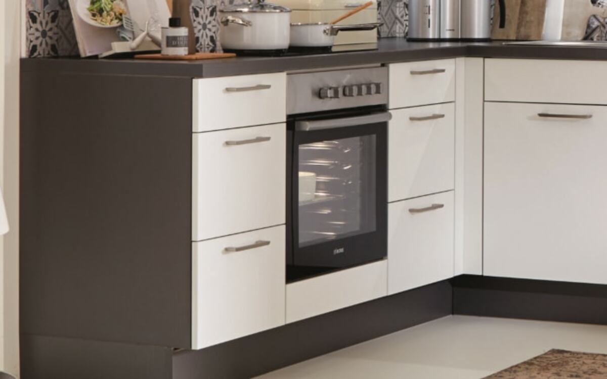 Bild 3 von Puris - Einbauküche Speed, weiß matt, inkl. Elektrogeräte