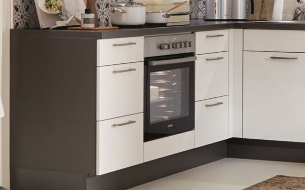 Bild 3 von Puris - Einbauküche Speed, weiß matt, inkl. Elektrogeräte