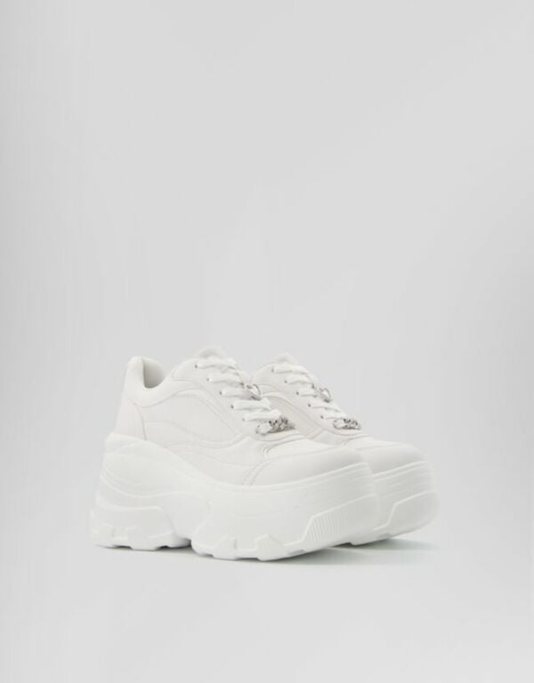 Bild 1 von Bershka Sneaker Mit Xl-Plateausohle Und Steinapplikation Damen 41 Weiss