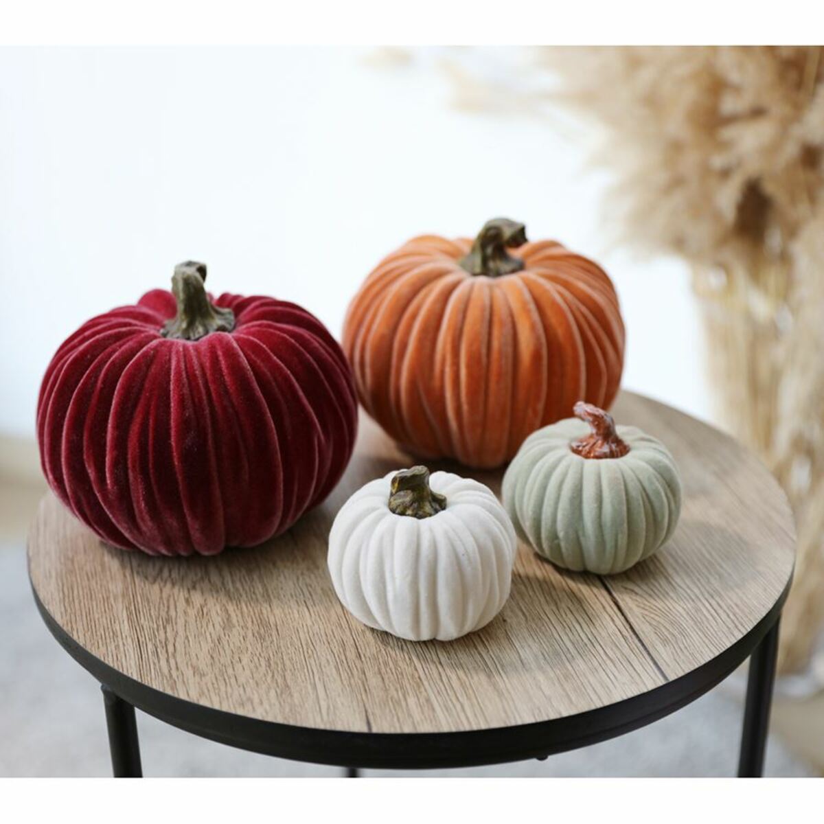 Bild 2 von Deko-Kürbis mit Samtüberzug 16cm