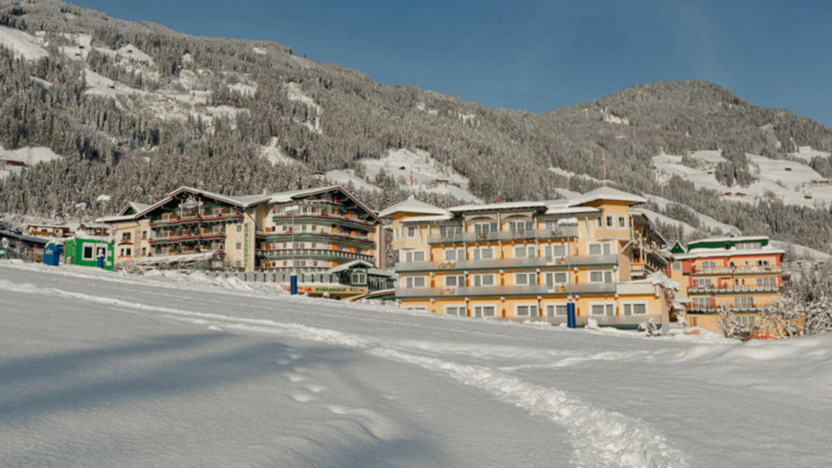 Bild 1 von Eigene Anreise Österreich/Fügen im Zillertal: Aktiv- und Wellnesshotel Kohlerhof