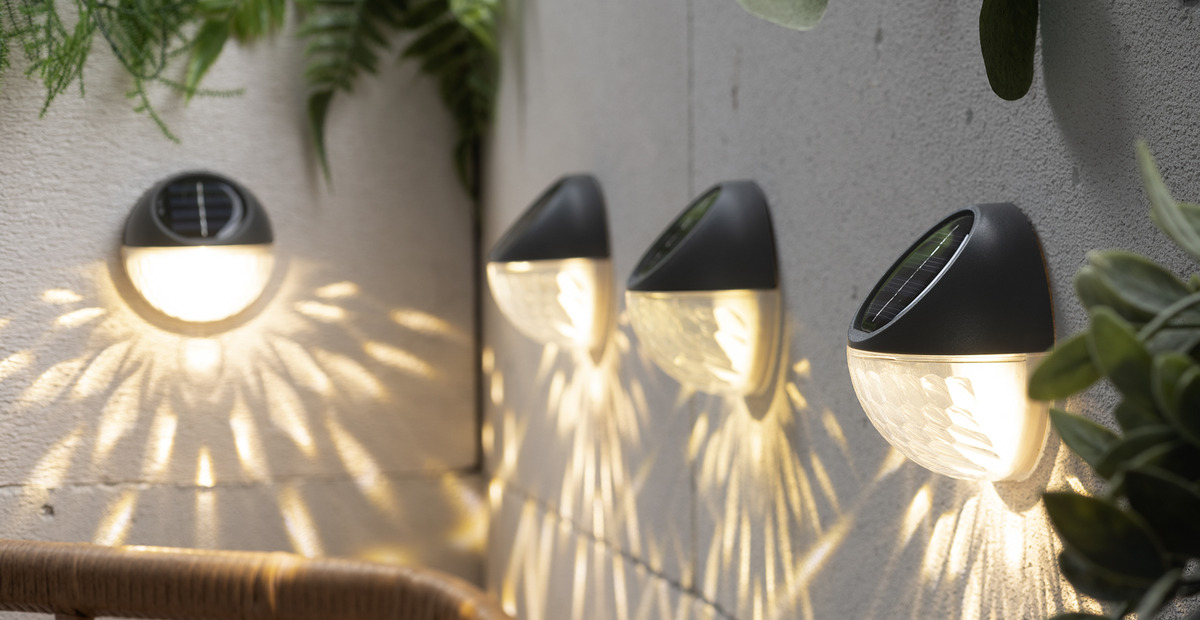 Bild 1 von IDEENWELT 4er Set Solar-Wandleuchten