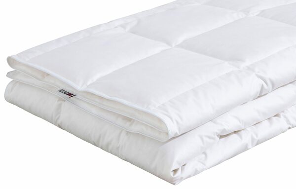 Bild 4 von Daunenbettdecke, IRA, in den Größen 135x200 und weiteren Größen!, my home, Füllung: 50% Daunen & 50% Federn, Bezug: 100% Baumwolle, Bettdecke für Sommer, Winter & Frühling