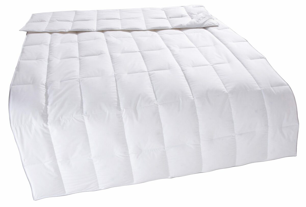 Bild 2 von Daunenbettdecke, MOULLE für jede Jahreszeit "Sommer bis Winter" die richtige Bettdecke, Home affaire, Füllung: Daunen & Federn, Bezug: 100% Baumwolle, In den Größen 135x200 cm & weitere Grö