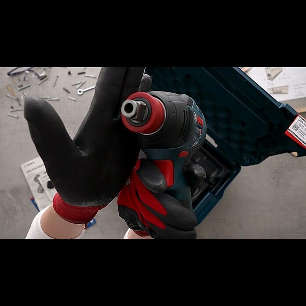 Bild 2 von Bosch Professional AmpShare 18V Akku-Drehschlagschrauber GDX 18V-210 C