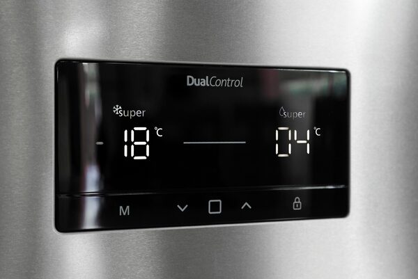 Bild 3 von Sharp Kühl-/Gefrierkombination SJ-BA09RHXLC-EU, 186 cm hoch, 59,5 cm breit