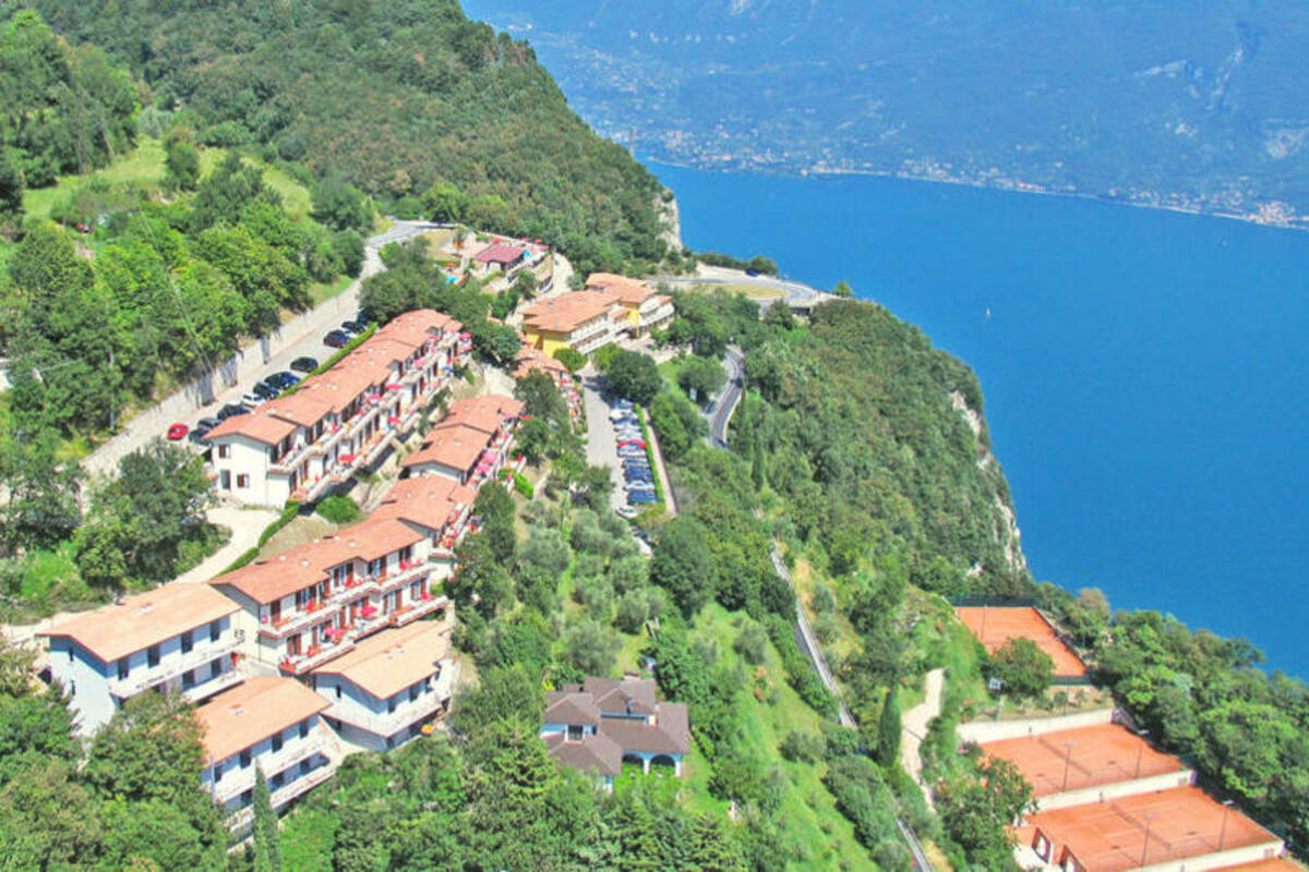 hotel gardasee halbpension eigene anreise