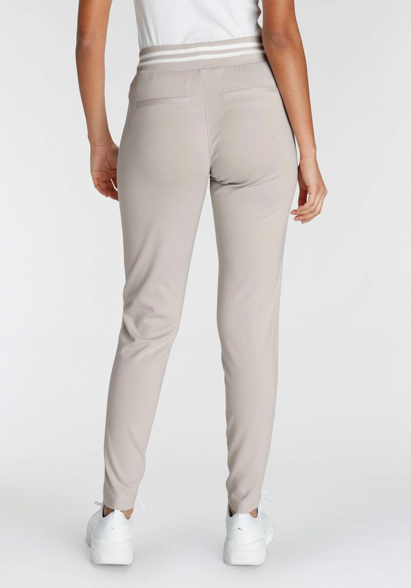 Bild 4 von AJC Jogger Pants im trendigem Retro-Design