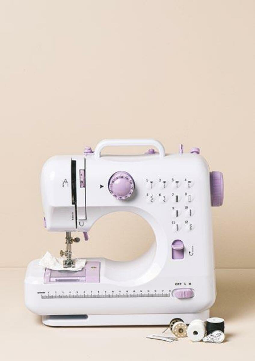 Bild 1 von Nähmaschine