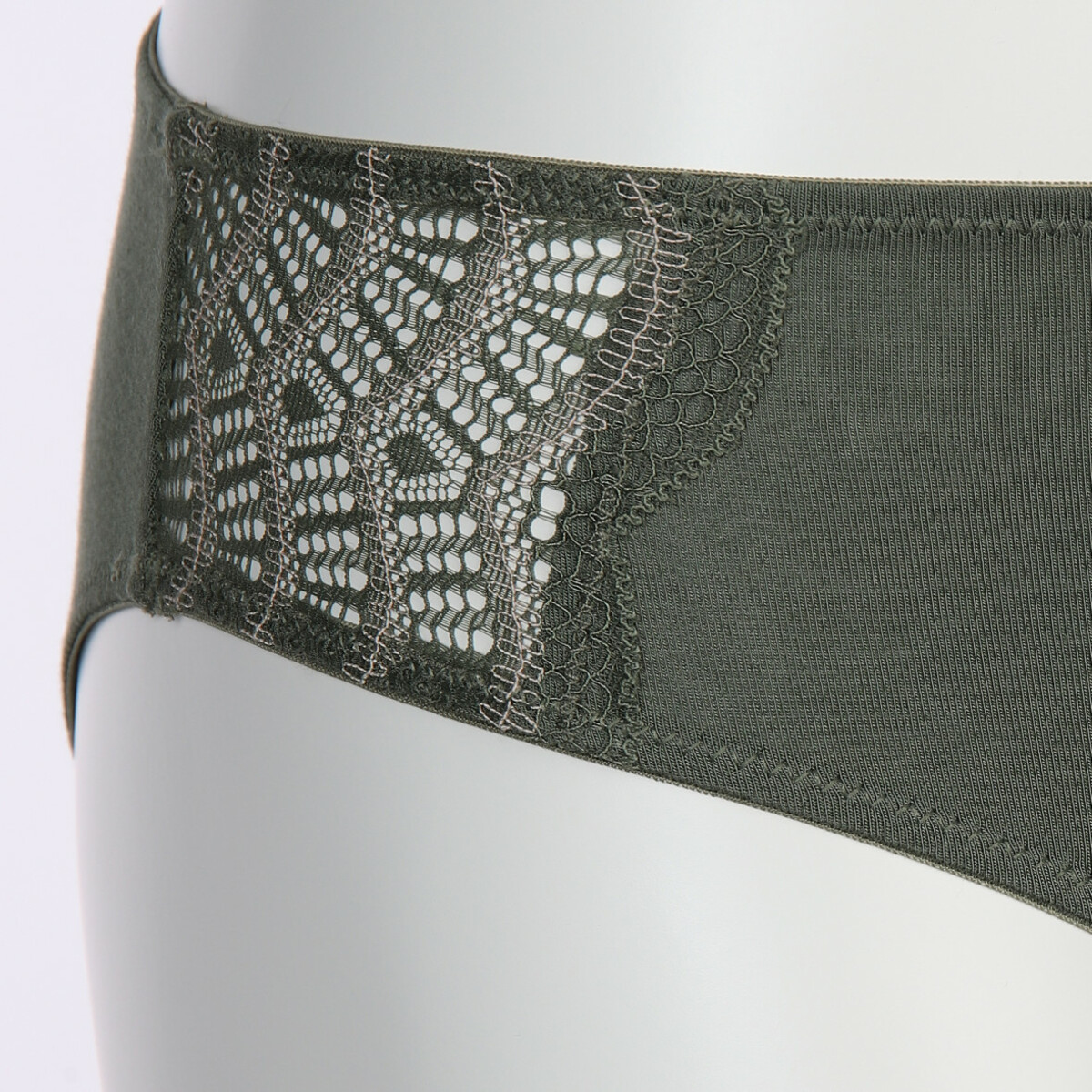 Bild 3 von Damen Slip mit Spitzeneinsatz