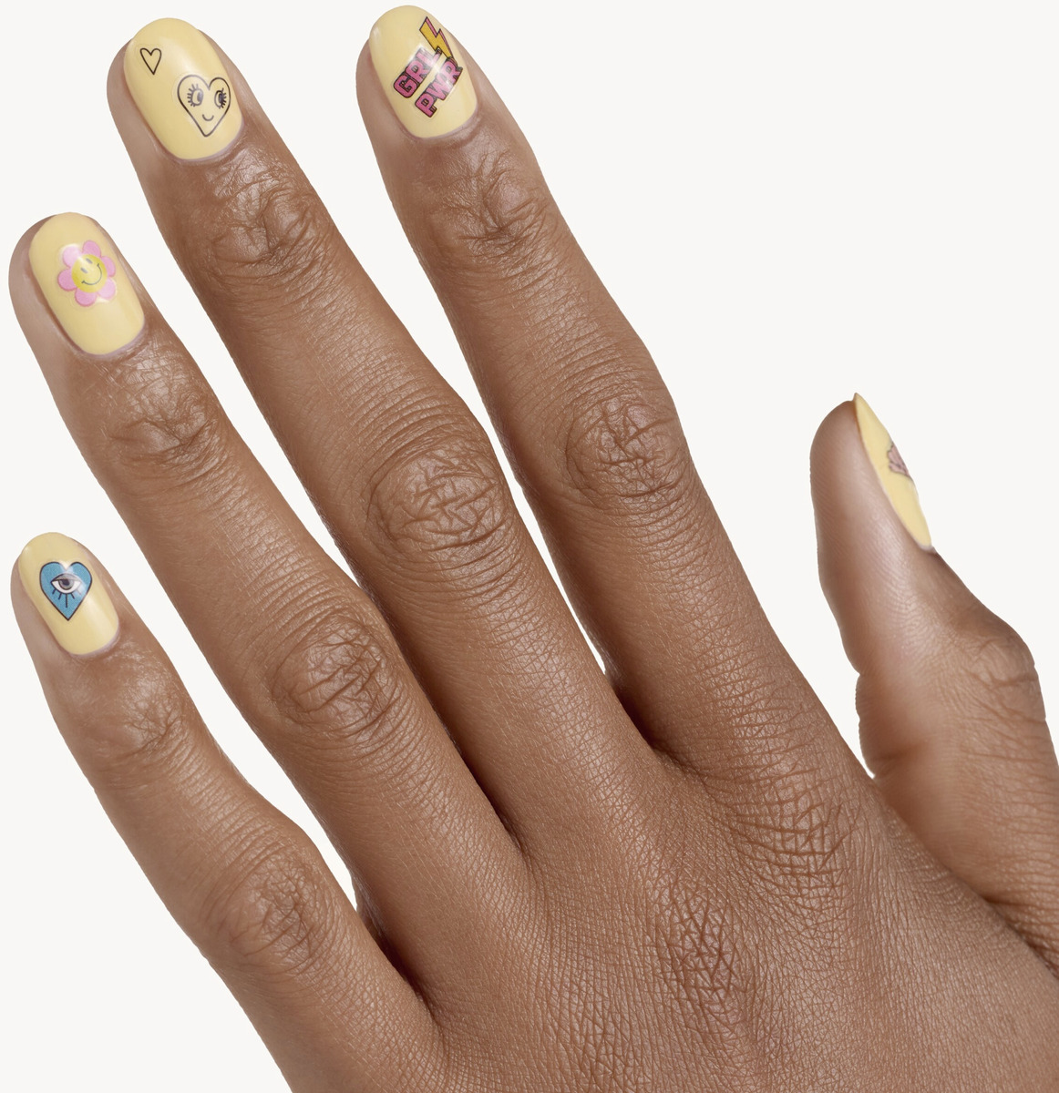 Bild 3 von essence Call me Queen! Nail sticker