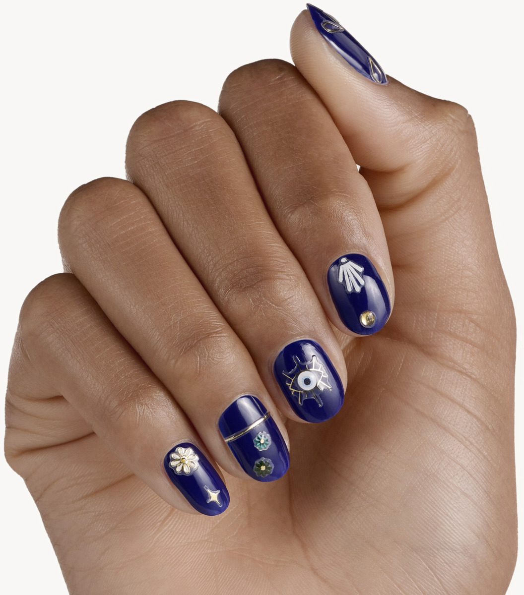 Bild 3 von essence Stay bold, it's gold! Nail sticker