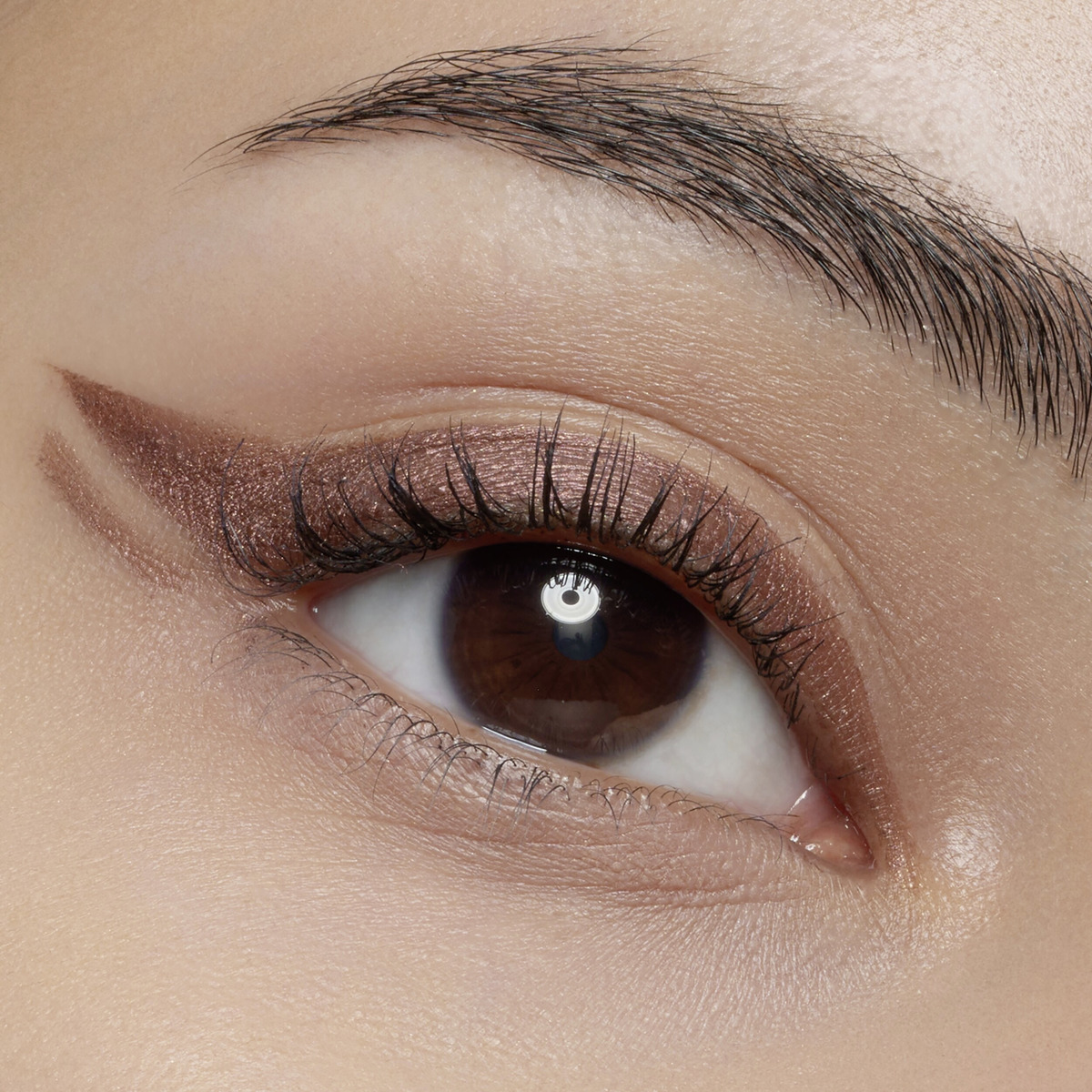 Bild 2 von essence Blend & line eyeshadow stick 04 Full of Beans