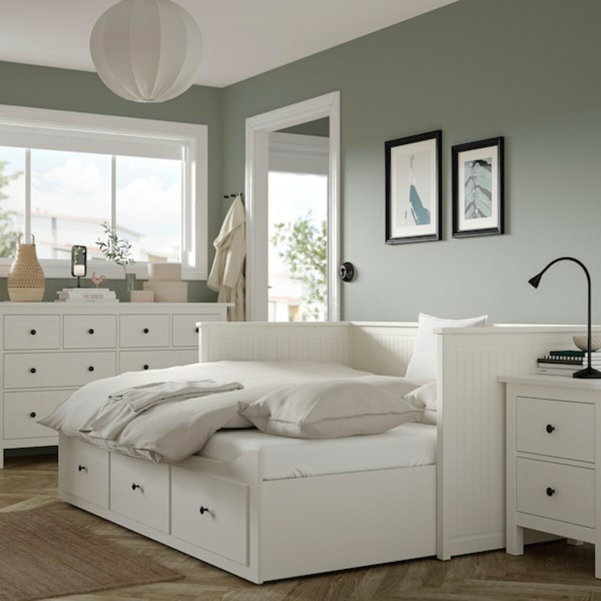 Bild 2 von HEMNES  Schlafzimmermöbel 3er-Set, weiß gebeizt