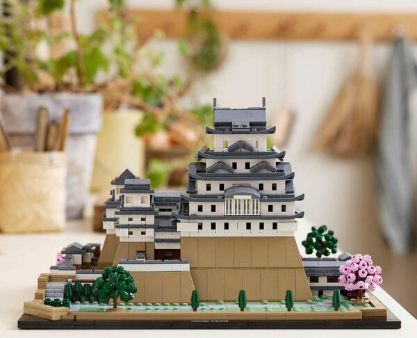 Bild 2 von LEGO® Konstruktionsspielsteine Burg Himeji (21060), LEGO® Architecture, (2125 St), Made in Europe