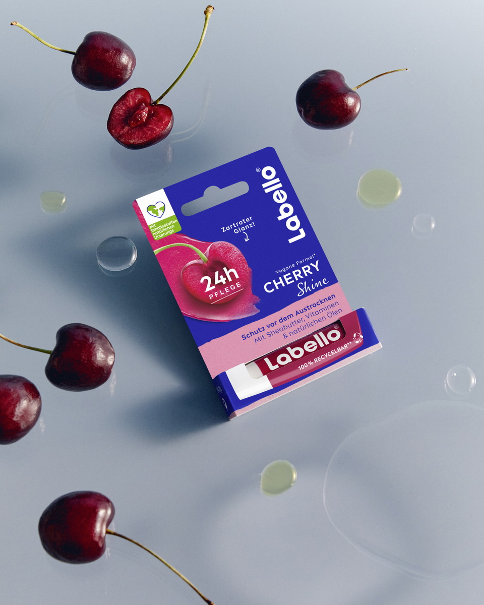Bild 3 von Labello Lippenpflegestift Cherry Shine