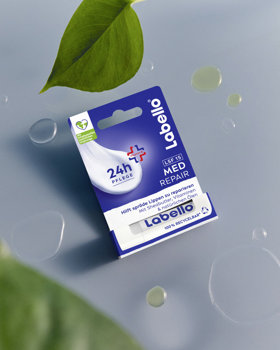 Bild 3 von Labello Lippenpflegestift Med Repair LSF 15