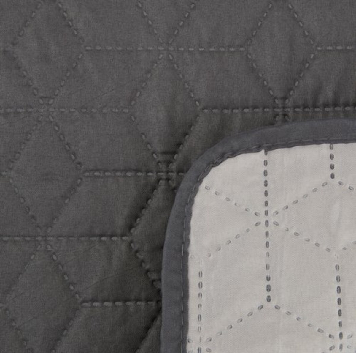 Bild 3 von Tagesdecke ROSENTRE 240x260 grau