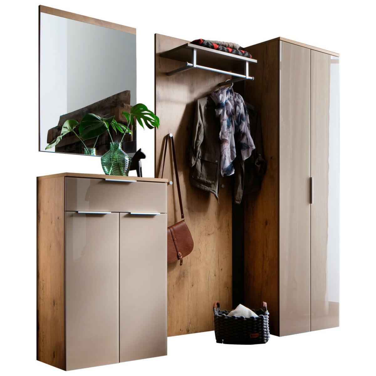 Spannende Xxx Lutz Garderobe Bild