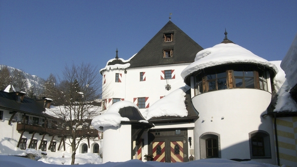 Bild 1 von Österreich - Tirol – Fieberbrunn – 4* Family Hotel Schloss Rosenegg