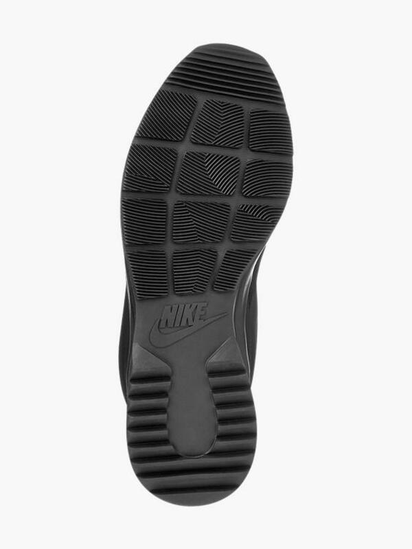 sneaker tanjun chukka