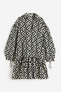 H&M Popelinekleid mit Kragen Schwarz/Gemustert, Alltagskleider in Größe M. Farbe: Black/patterned