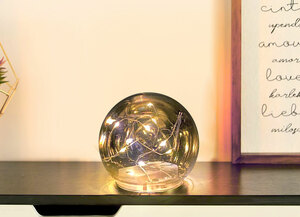 Deko-Glaskugel mit 8 LEDs und Timer 10cm Warmweiß