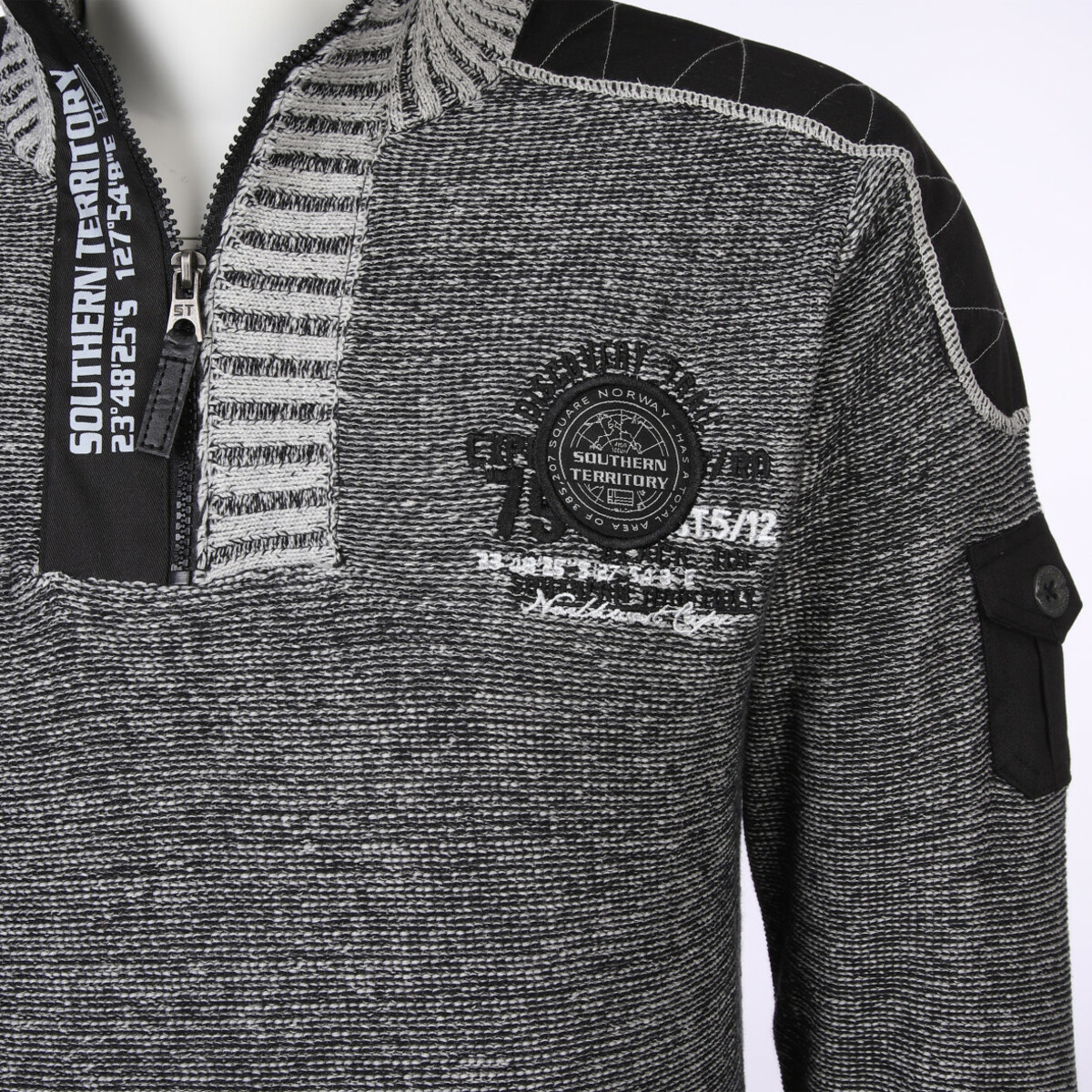 Bild 3 von Herren Stricktroyer  mit vielen Details