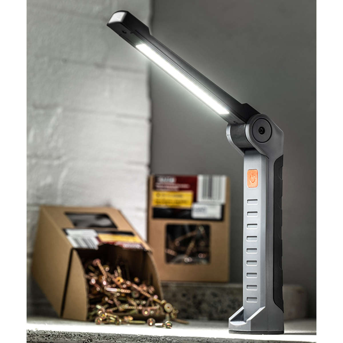 Bild 1 von Plugtron Faltbare LED-Arbeitsleuchte
