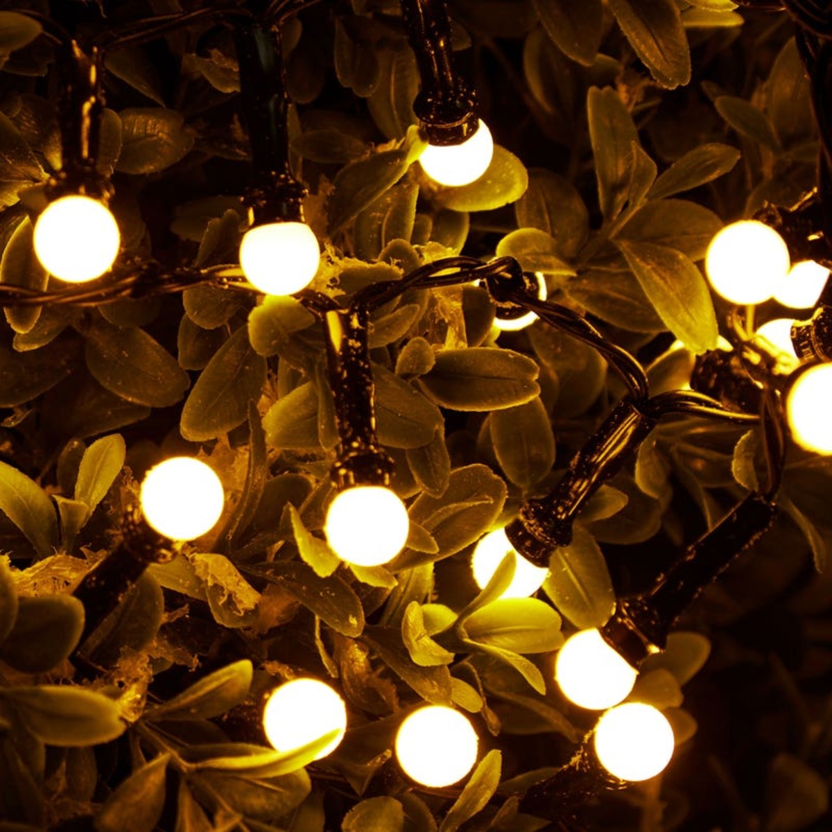 Bild 1 von LED-Lichterkette mit Kugeln, ca. 215cm