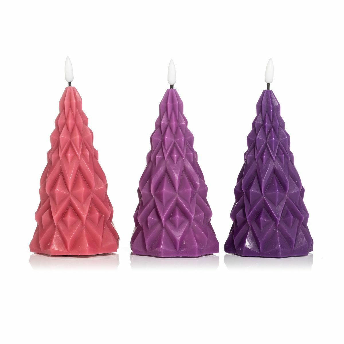 Bild 1 von ELAMBIA 3 LED-Figurenkerzen Tannenbäume Flamme Luma, Timer Höhe 17,5cm, Ø 8cm