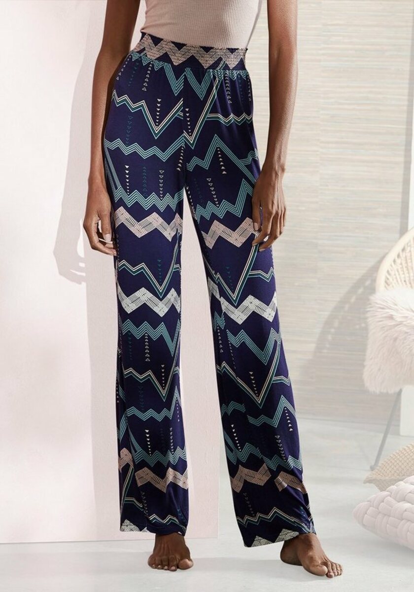 Bild 1 von LASCANA Pyjamahose mit grafischem Zick-Zack Muster