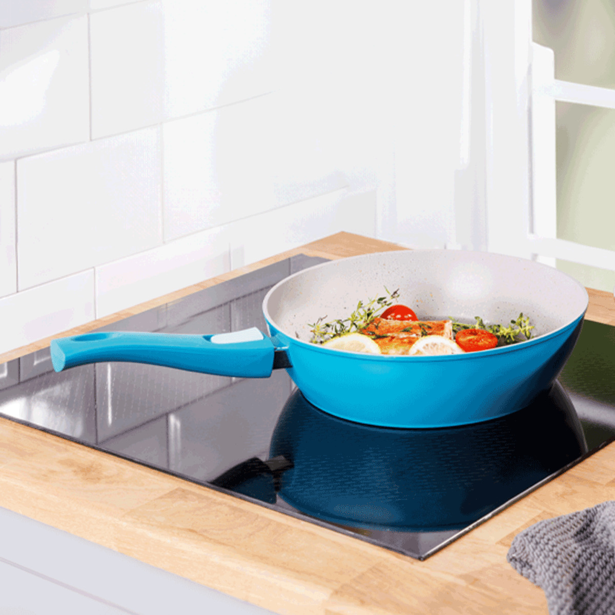 Bild 2 von Casa Royale farbige Pfanne mit abnehmbaren Griff "Napoli"