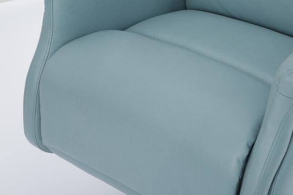 Bild 3 von Happy Home Fernsehsessel mit Dreh- und Relaxfunktion hellblau & schwarze Füße