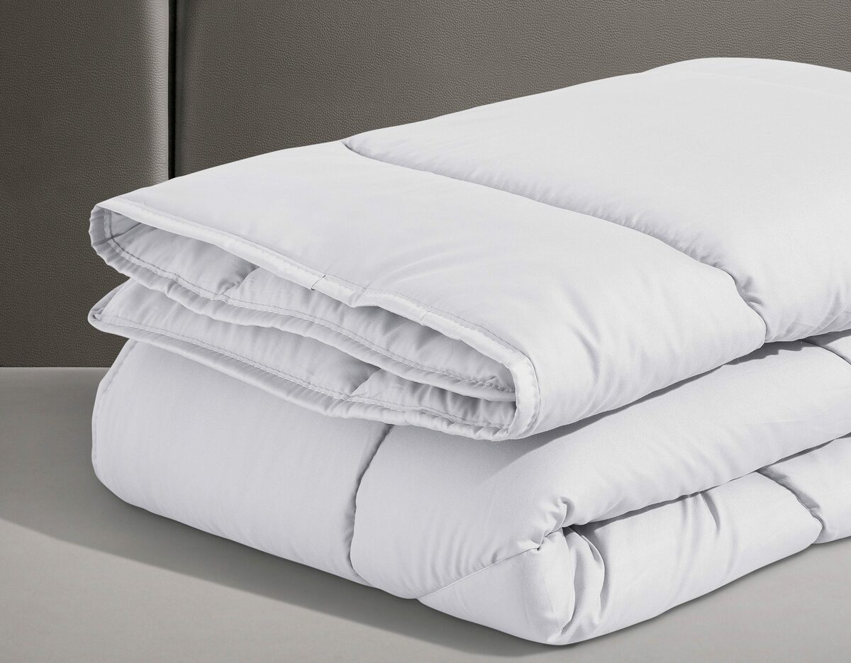 Bild 4 von Microfaserbettdecke, Microlux, my home, Füllung: 3D-Klimafaser, Bezug: Microfaser-Feinbatist samtweich, bunte Bettdecke in 135x200 cm und weiteren Größen, Sommer oder Winter