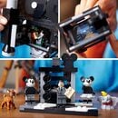 Bild 2 von LEGO® Konstruktionsspielsteine Kamera – Hommage an Walt Disney (43230), LEGO® Disney, (811 St), Made in Europe