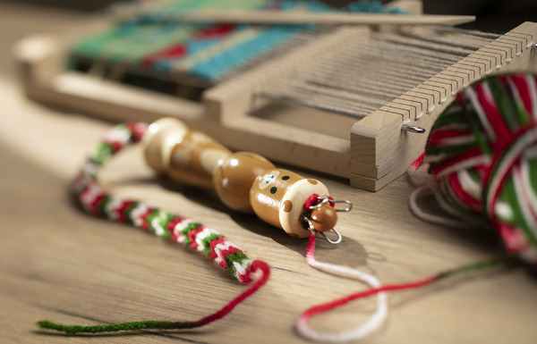 Bild 2 von IDEENWELT Holz-Strickliesel