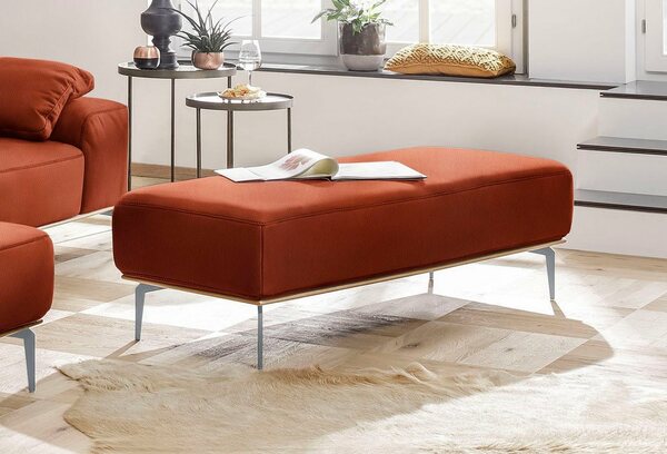 Bild 1 von W.SCHILLIG Polsterhocker run, mit elegantem Holzsockel, Füße in Silber matt, Breite 150 cm