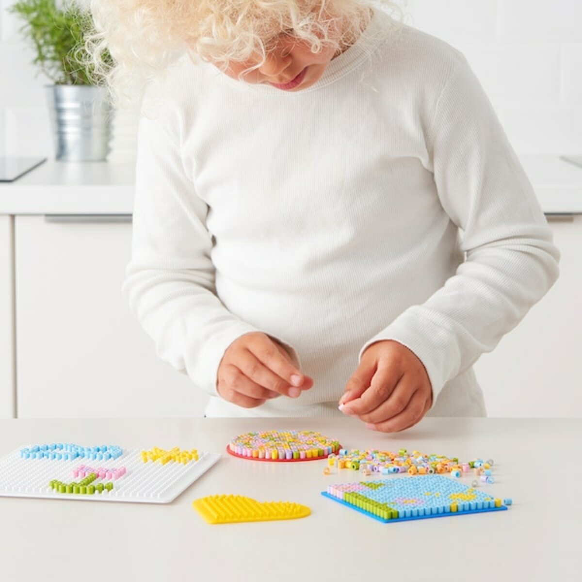 Bild 3 von PYSSLA  Bügelperlen, Pastellfarben