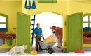 Bild 4 von Schleich® Spielwelt FARM WORLD, Großer Stall mit Tieren und Zubehör (42605), Made in Europe