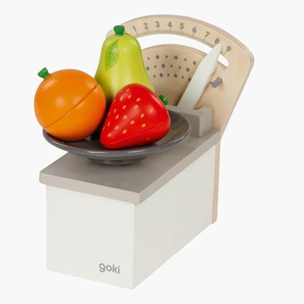 Bild 4 von goki Kinder-Küchenwaage Waage Holzspielzeug-Klassiker, (1-tlg), Klassisches Holzspielzeug für die Puppenküche
