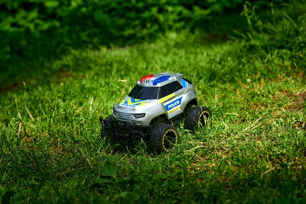 Bild 4 von Dickie Toys RC-Monstertruck Police Offroader RC; 2,4 GHz, mit Licht und Sound