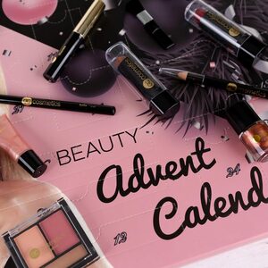 ACCENTRA Countdown Kalender Beauty Adventskalender "Lady" für Frauen mit Körperpflege & Make-Up, Must - Have für alle Frauen verschiedene Pflegeprodukte Kosmetik
