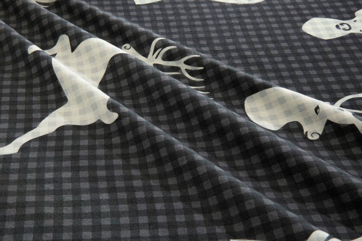 Bild 3 von Bettwäsche Hirsch, BIERBAUM, Biber, 2 teilig, winterliches Hirsch Design, kuschelige Biber Qualität, ab 135x200 cm