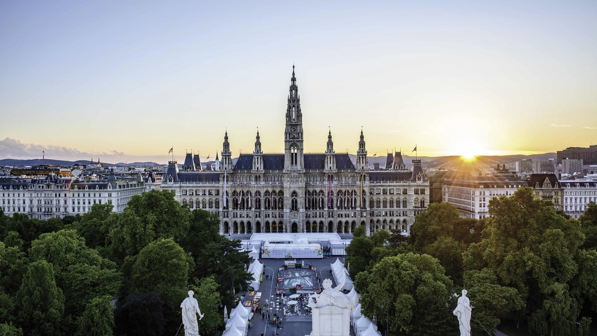 Bild 1 von Wien - 4* NH Danube City