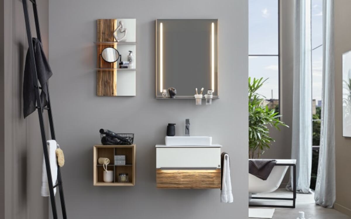 Bild 2 von Musterring - Badkombination Jarin, Wildeiche massiv gebürstet/Colorglas weiß